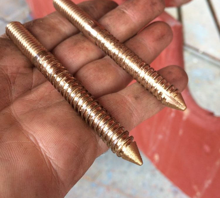 Making hanger bolts